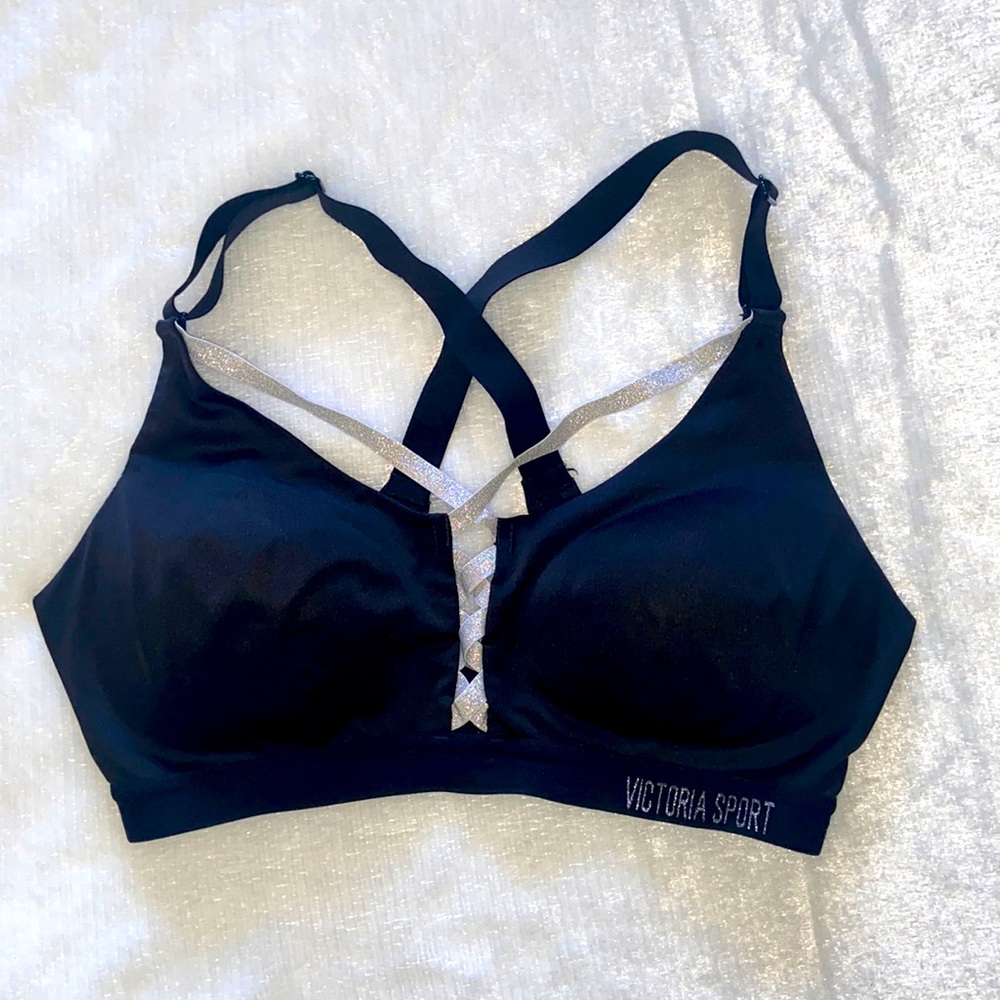 Victoria’s Secret incredible lightweight sports bra